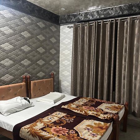 Sgh Guest House 马图拉 外观 照片