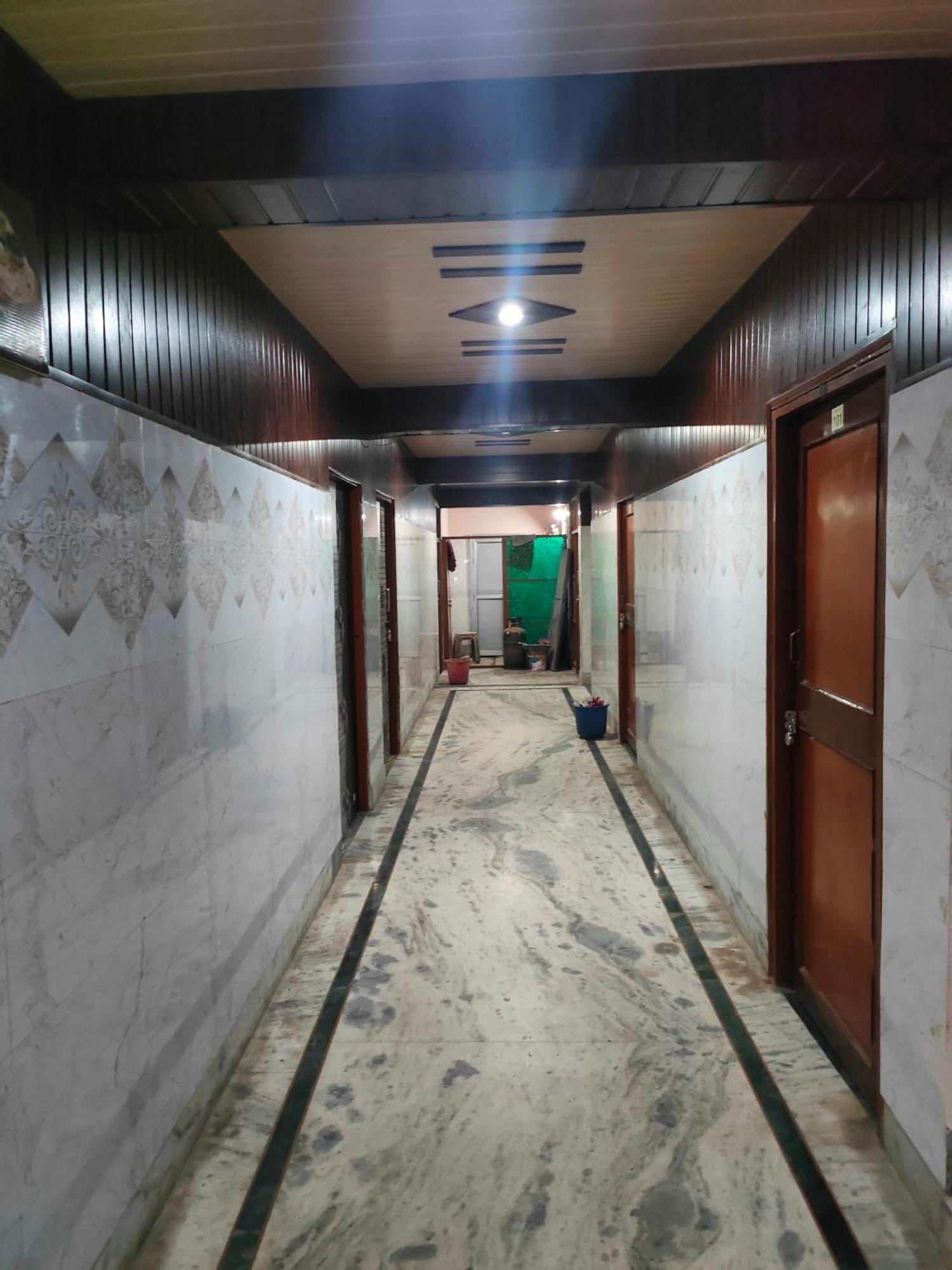 Sgh Guest House 马图拉 外观 照片