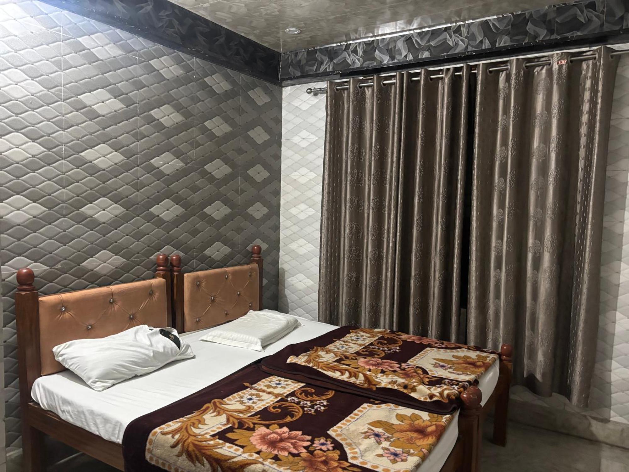 Sgh Guest House 马图拉 外观 照片