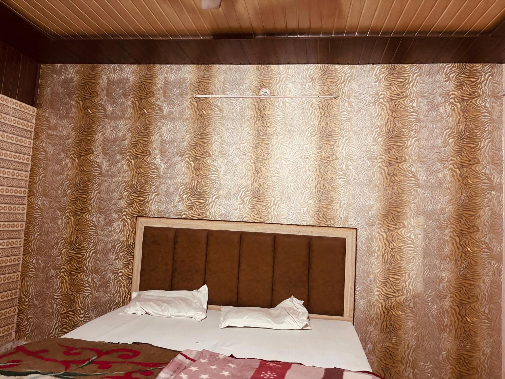 Sgh Guest House 马图拉 外观 照片