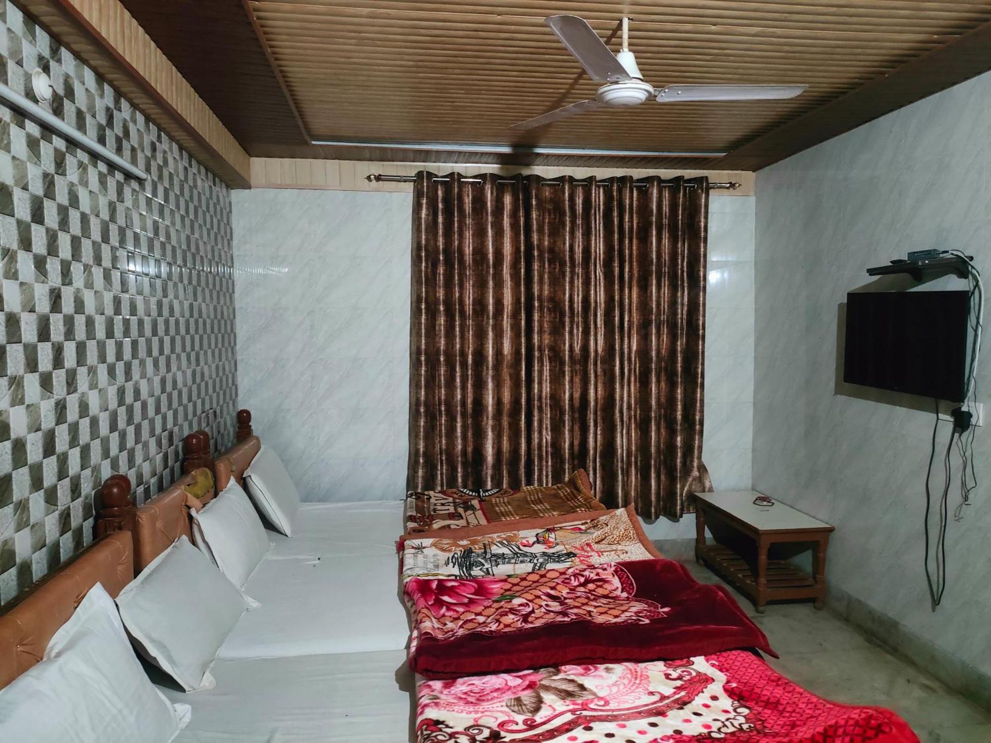 Sgh Guest House 马图拉 外观 照片